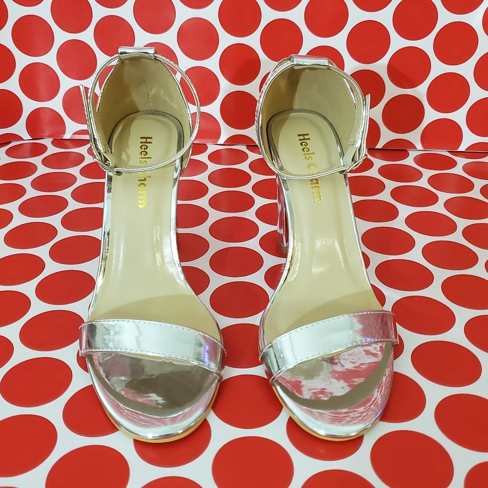 Heels Charm Heels